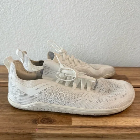 VivoBarefoot- Women’s White Lite Knit Sneakers- Size 8 - Picture 3 of 7